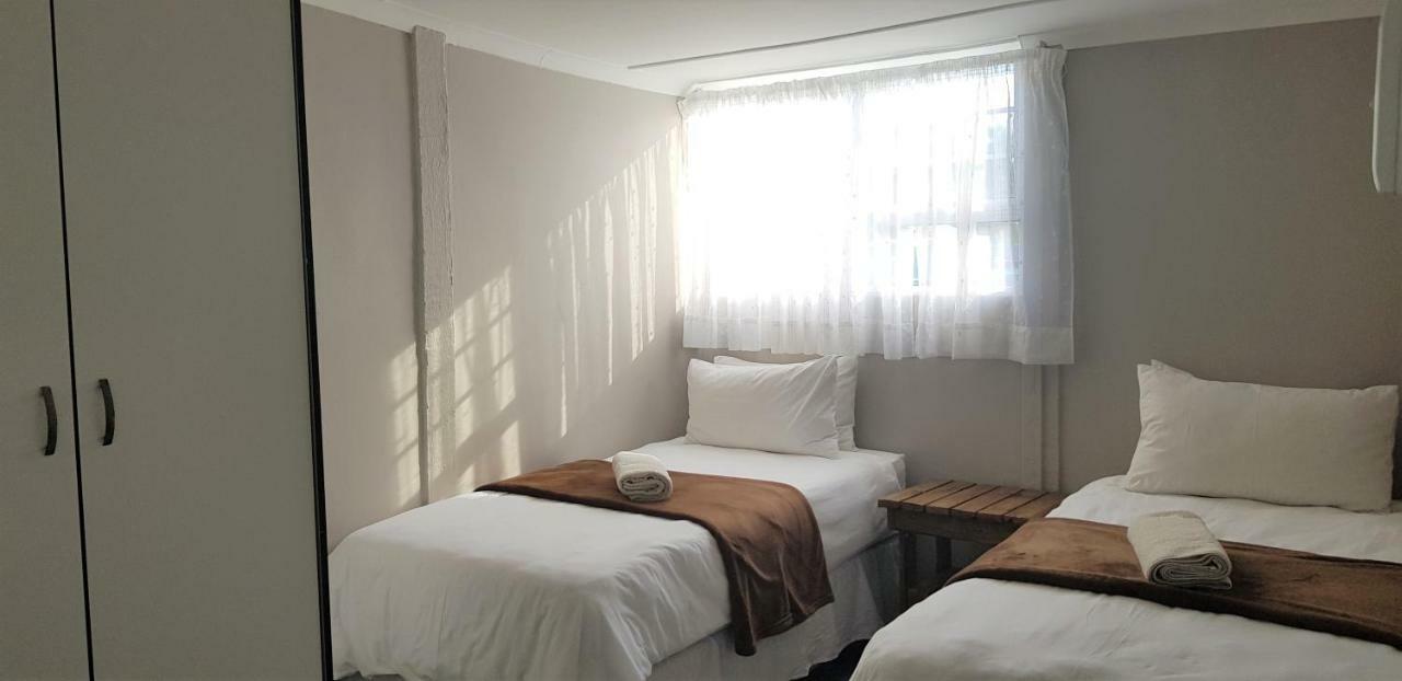 Hotel Kelzane Self-Catering à Gonubie Extérieur photo